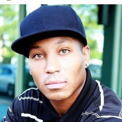 Keyelcreative's profile picture. Helping businesses solve problems by converting attention into tangible revenue growth via freelance copywriting. If interested, DM me.
 💰📝📝💰