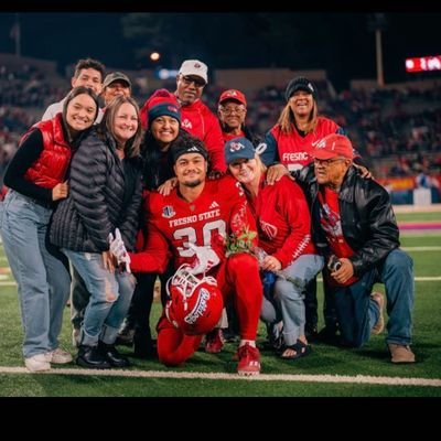 Bearcat met Bulldog in Fresno! Proud father of 3...Cheer Dad, Soccer Dad and Football Dad to 3 honor students! It is in His Grip!!