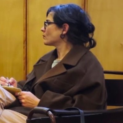 Escritora. Mujer. Tesoro nacional y maravilla del mundo.
Instagram: @carolinasaninp.
«Si a mí me gusta que suenen, paqué los quiero engrasau».