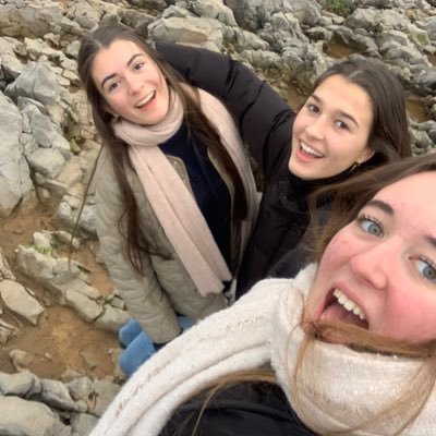 anitaaahy's profile picture. 