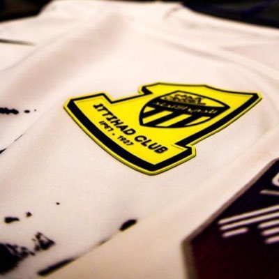 حفظ الله مليكنا من كل شر  💚🇸🇦واتحادي صميم 💛🖤