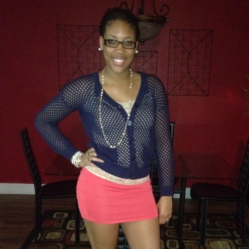 LadyHooper! #TeamPretty! #TeamYellowBone #TeamIdgaf I see ya Lurkin wit ya Lurkin ass nigga! now hit the follow button or gtf! #Teamfollowback