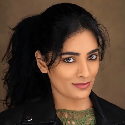 Actress/Model 🎬👠 || IG - chandnisupawala. https://t.co/sXIqb8HBcC Jai Hanumanji ✨