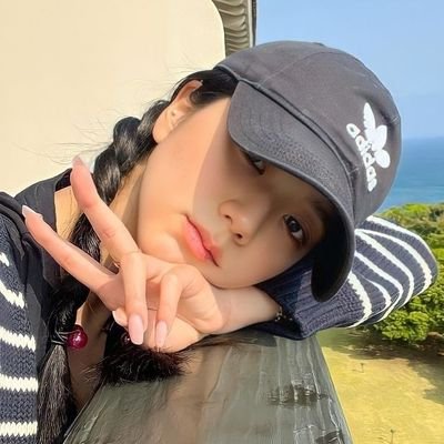 thxstudy's profile picture. —  vestibulanda de medicina, clt e mãe de pet. ✨