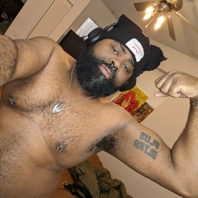 I'm a buff baby.
PSN: BuffBabyAES 
#BLACKLIVESMATTER #BLACKTRANSLIVESMATTER #Gaymer #BNHA #MHA #SailorMoon #ApexLegends #FatBoy #BodyPositive