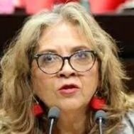 Indignada y en movimiento. Coordinadora de Comunicadores del Pueblo AC y exdiputada federal. En lucha por democratizar la comunicación en este país.