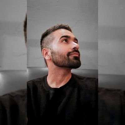 iambarrysingh's profile picture. Keep calm and keep moving ✌️