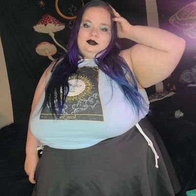 29 yo 🔞kinky  BBW polyamorous pansexual  your fave local constantly horny cxmdump (main is @curv3ssuccubus)

$10 dm fee/I don't answer dms without it