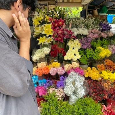 bukangaris's profile picture. bukan tokoh sosial!