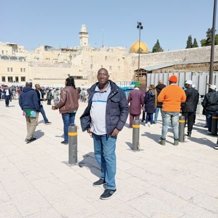 atahwunu's profile picture. Nature let me live so do I naturally, allow others to live. 
Be part of the natural dynamics