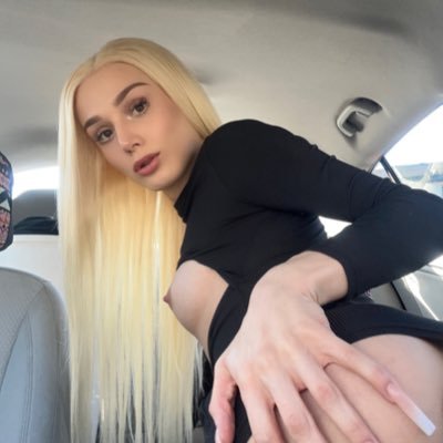Official TS Ariana The Doll 🍆👅 your new virtual girlfriend 👄👅don't be shy ~ DM for content\video calls!!!