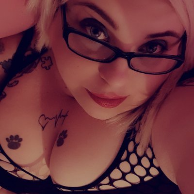 Hey I'm BabyJane and I would like to welcome you to my model page here on Twitter. I am a UK Based aspiring Model who along with my Hubby run BBW Angels. Enjoy.