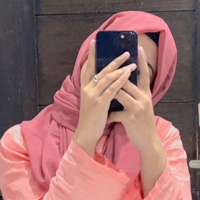 TaniyaFatima432's profile picture. Creating my sunshine ☀️ ✨