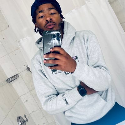 Twitch Streamer | Kick streamer  | gaming channel | https://t.co/MIQ2GxnN3I 🗣