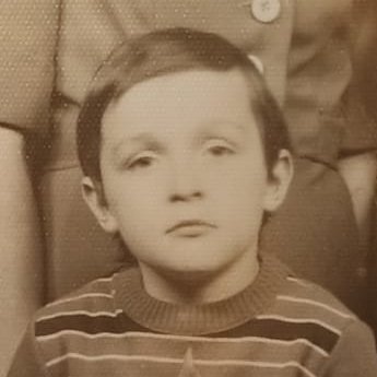 Parys1970's profile picture. Jesteś tym za kogo się uważasz, czy tym za kogo cię uważają? A może jesteś wypadkową tych dwóch ocen? A jeśli tak, to nikt nie wie kim jest.