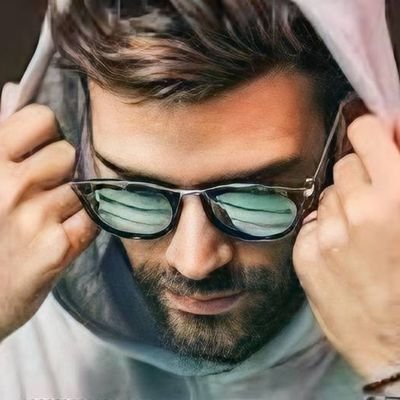 دع قلبك❤️  يتنفس ولو للحظات .  
ايمانك بأنك قوي اتجاه مصاعب الحياة ..
