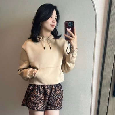 qingrenmaomei's profile picture. 真诚要留给同样真诚的人。