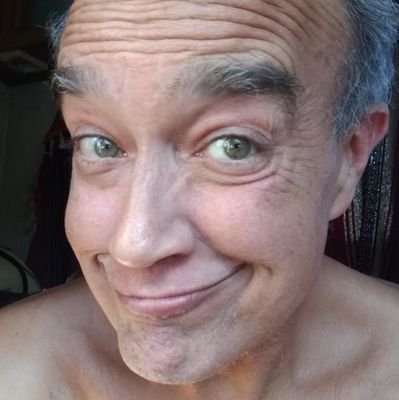 I grew up in a hot air ballooning family.I was a student pilot.Experiencer🛸Ordained Dudeist.☯️ Actor 🖖officially -Laird Reverend James Richard Quayle III
