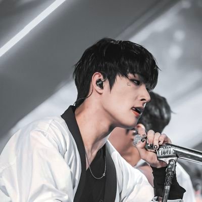 taestoeheart7's profile picture. ✨Cup of milk let's rock and roll🥛✨