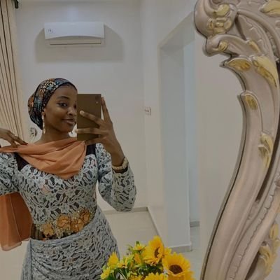 Afratt_'s profile picture. Peace 🕊️
Parody account