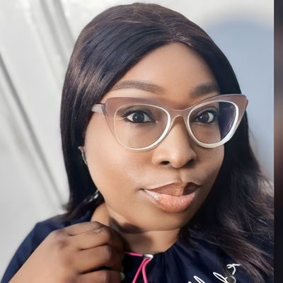 ✨Tech ☁️ 👩💻🌼.Lover of Arts🎭.🌼.Creative mind ✨👑.. 🌼..Instagram @azaria_lifestyle #GADS2022 #GS10kWomen #10kWgrad