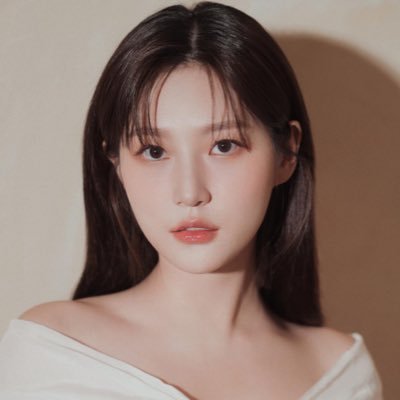 CLOSE ⟢ 𝓚imsaeron Thailand (♡)さんのプロフィール画像