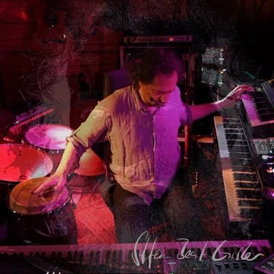 stefanbgisler's profile picture. Musizieren mit dem Universum - Live Music Improvisation - Give me an instrument and a stage, I'll play a concert for you. #unleashed unifying musical experience