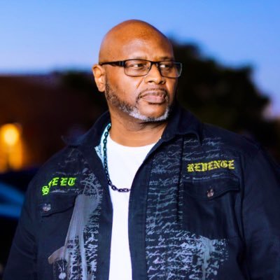 Morning Drive Host @thedrop303 | Assistant Program Director | Open Format DJ | Radio Vet | @TheMixSyndicate | Sports Fanatic | All thoughts are my own
