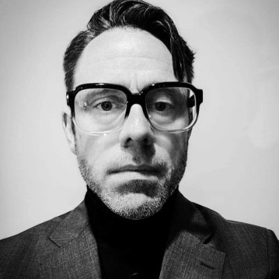 willigula's profile picture. Software engineer, bibliophile, & cat dad.