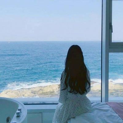 tininos72610's profile picture. 