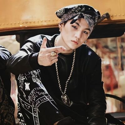 jaimebakugou's profile picture. zimny skurwysyn ciepły drań 
zablokuj to moja ulubiona opcja na twitterze