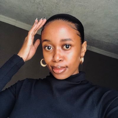 NokukhanyaMsiza's profile picture. IG: https://t.co/eafjMHlscf