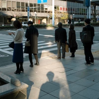 写真家、文筆家 | 大阪、和歌山 | シン・雑草部運営 | GLAY、堂本剛、BUMPの言葉と音楽が好き | FUJIFILM X100V, X-T3📸 | 著書：「いつか見た風景」 | 御船歌研究会(和歌祭) | https://t.co/NGSyRcDajT