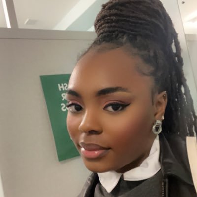 ayomilesii's profile picture. 