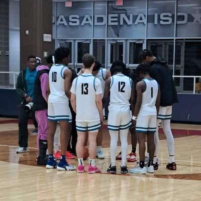 6A Boys Basketball program focused on developing great young men, helping our community, and playing good basketball with 100% effort and love for the game