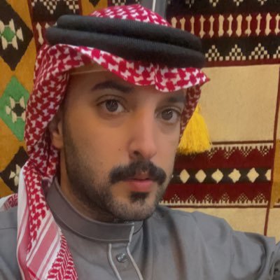 من مواليد مدينة نابولي الإيطالة،عاشق للكيان الهلالي