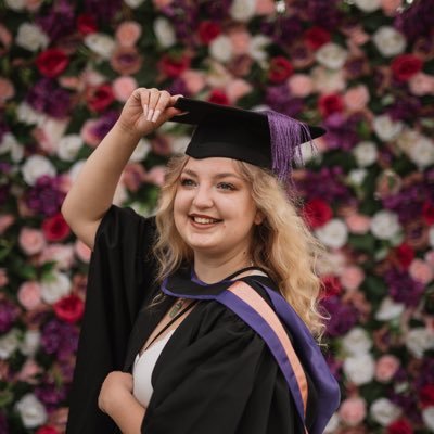 Adele230500's profile picture. Czech girl in UK🇨🇿🇬🇧                                               🎓  Northumbria university