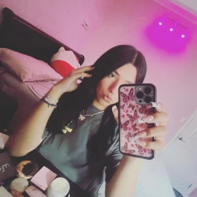 bxalee3's profile picture. yo mama