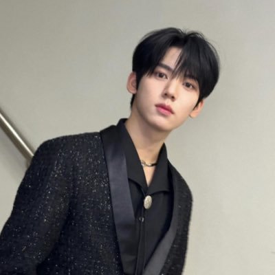 johneown_'s profile picture. 新しい歌 歌えるまで