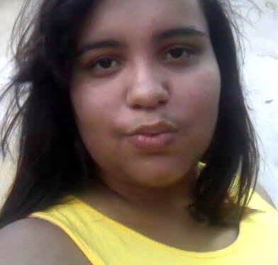 Quem sou eu?
Pra que o Deus d toda terra
Se preocupe com meu nome
Se preocupe com minha dor
Nem por tudo o q eu faça