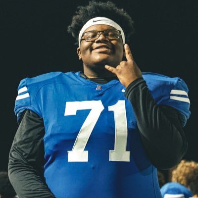 6’3| #71|350|DL,OL,CENTER| JOHN ADAMS HIGH| class 24| camrynbrown50@gmail.com | I’m just trying to be the best 😤
