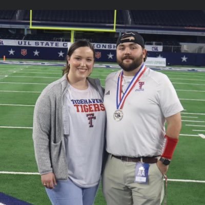 Follower of Christ | Living life by commitments, not feelings | OFF. line | Run game coordinator | Head Powerlifting | Tidehaven HS