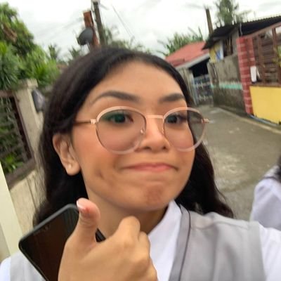 chartreuse73's profile picture. k lng di nmn masakit👍🏻