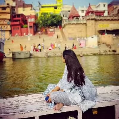 I live by the water, I dance by the sea ,of all the things I could be . I choose to be me 💃
आनंदः अस्ति स्वीकृतिः 🤗🤗