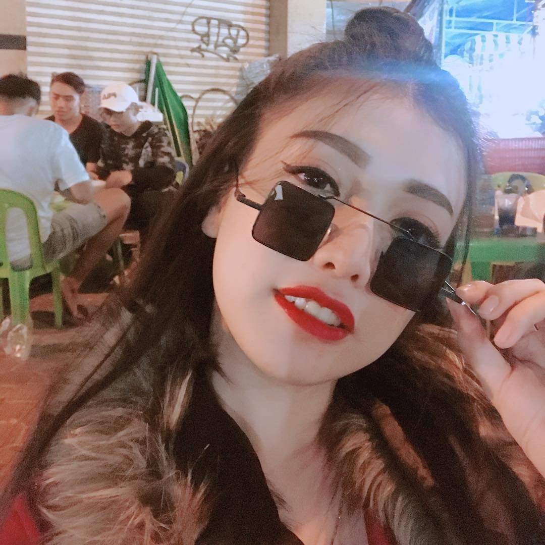 Mong bạn không bao giờ trải qua sinh lão bệnh tử , Bao nhiêu đau thương để mình tôi thay thế