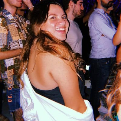 Regia de corazón, aventurera por nacimiento, loca por defecto, viajera por elección.