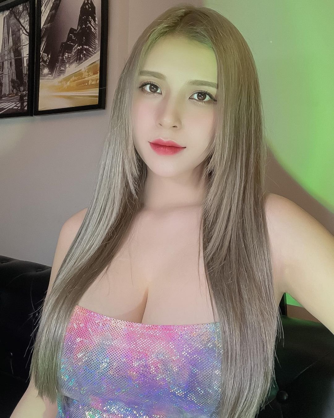 Mong Anh Trong xanh như bầu trời và nước đại dương tự do