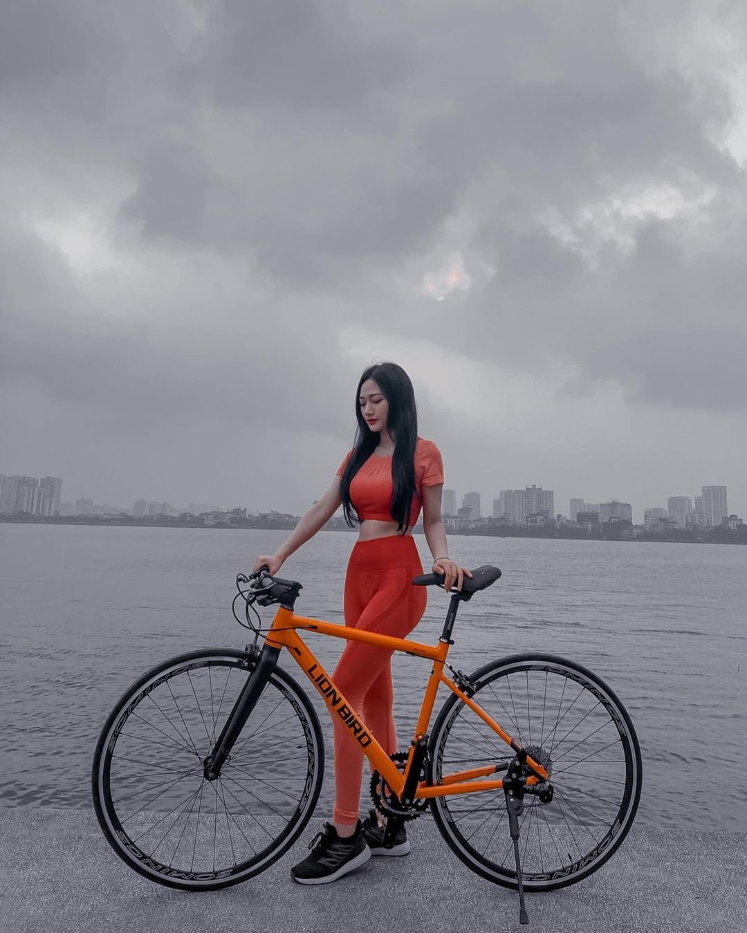 Nguyện anh thành một người yêu và ghét phân cho rõ , Cũng đừng để ý đến những người đối xử tệ với mình