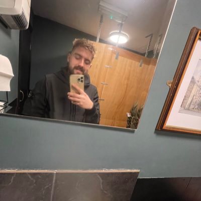26, football lover hate Ipswich⚽️ do enjoy the occasional beer