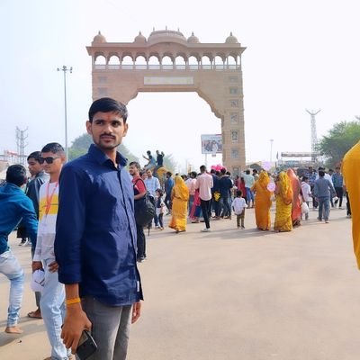meena54675's profile picture. Be happy with my family and friends 🥰👍